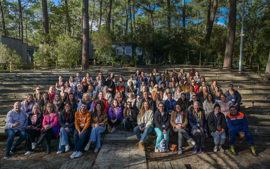 HYGIÈNE & SÉCURITÉ DU NOUVEAU-NÉ : À LÈGE-CAP-FERRET, UNE FORMATION POUR PROTÉGER AVANT DE PHOTOGRAPHIER