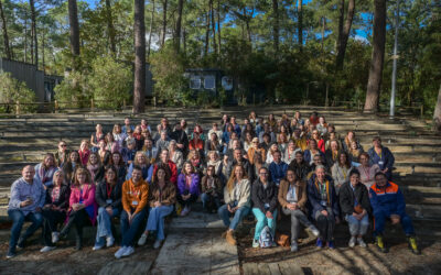HYGIÈNE & SÉCURITÉ DU NOUVEAU-NÉ : À LÈGE-CAP-FERRET, UNE FORMATION POUR PROTÉGER AVANT DE PHOTOGRAPHIER